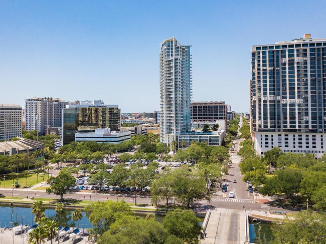 Signature Place Tower and Lofts Downtown St Petersburg